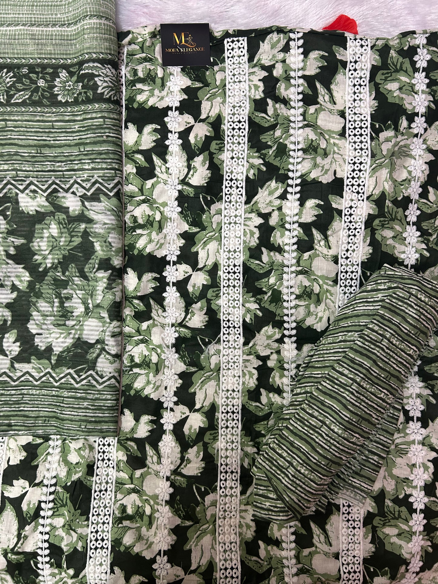 GREEN COTTON SUIT WITH THREAD WORK