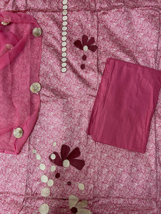 PINK SUIT WITH THREAD FLOWER WORK