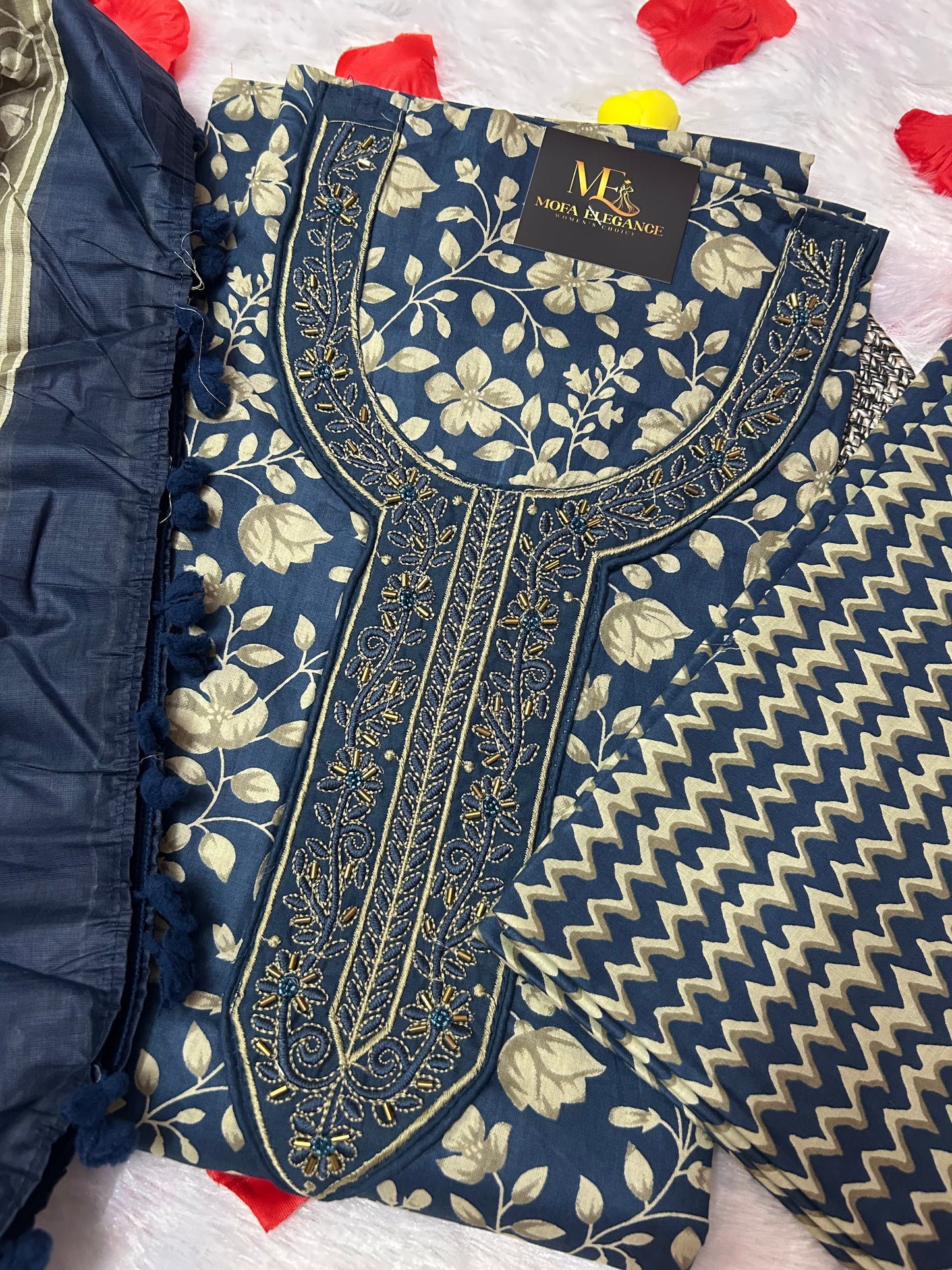 BLUE COTTON SUIT WITH THREAD WORK