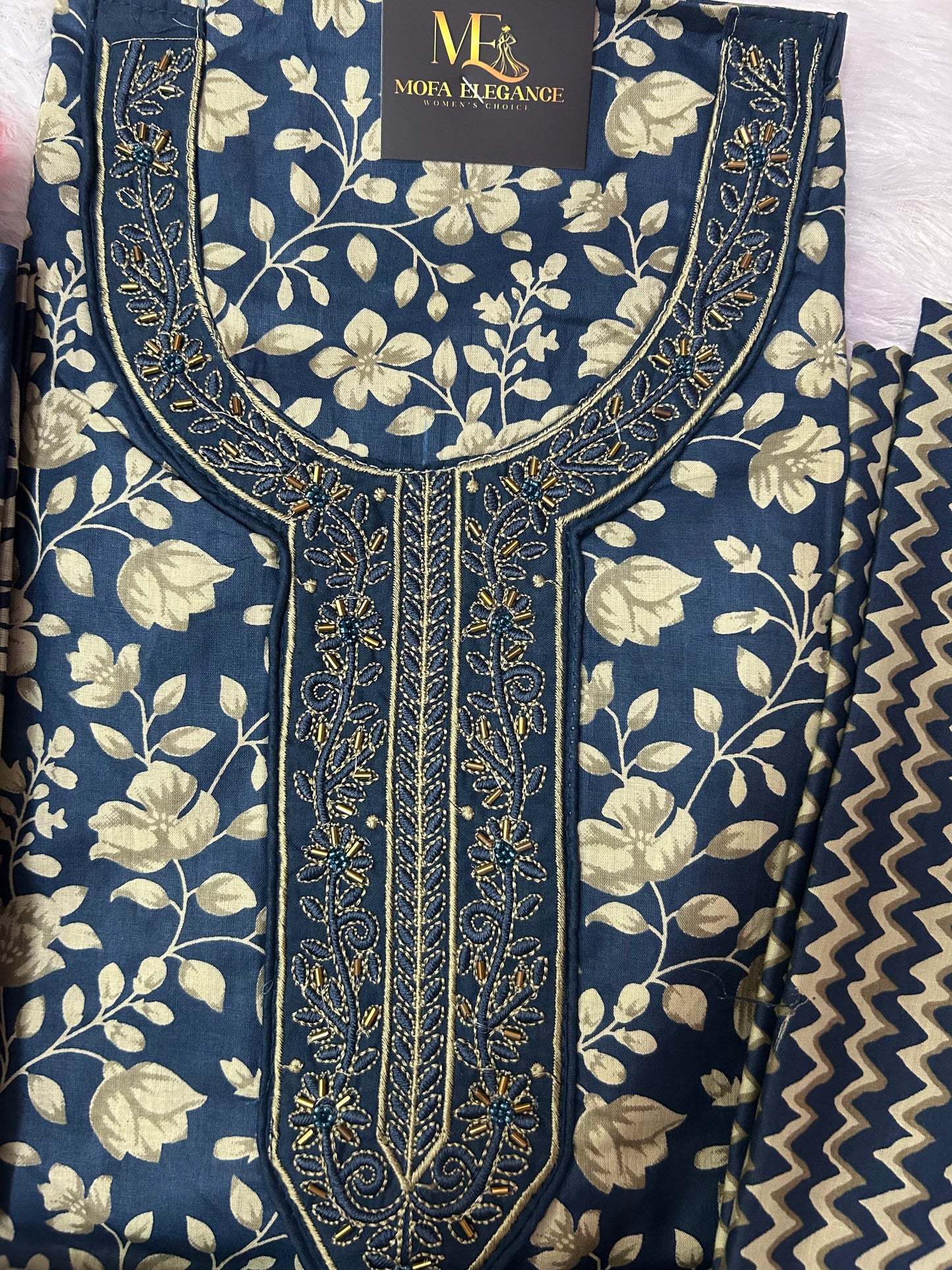 BLUE COTTON SUIT WITH THREAD WORK