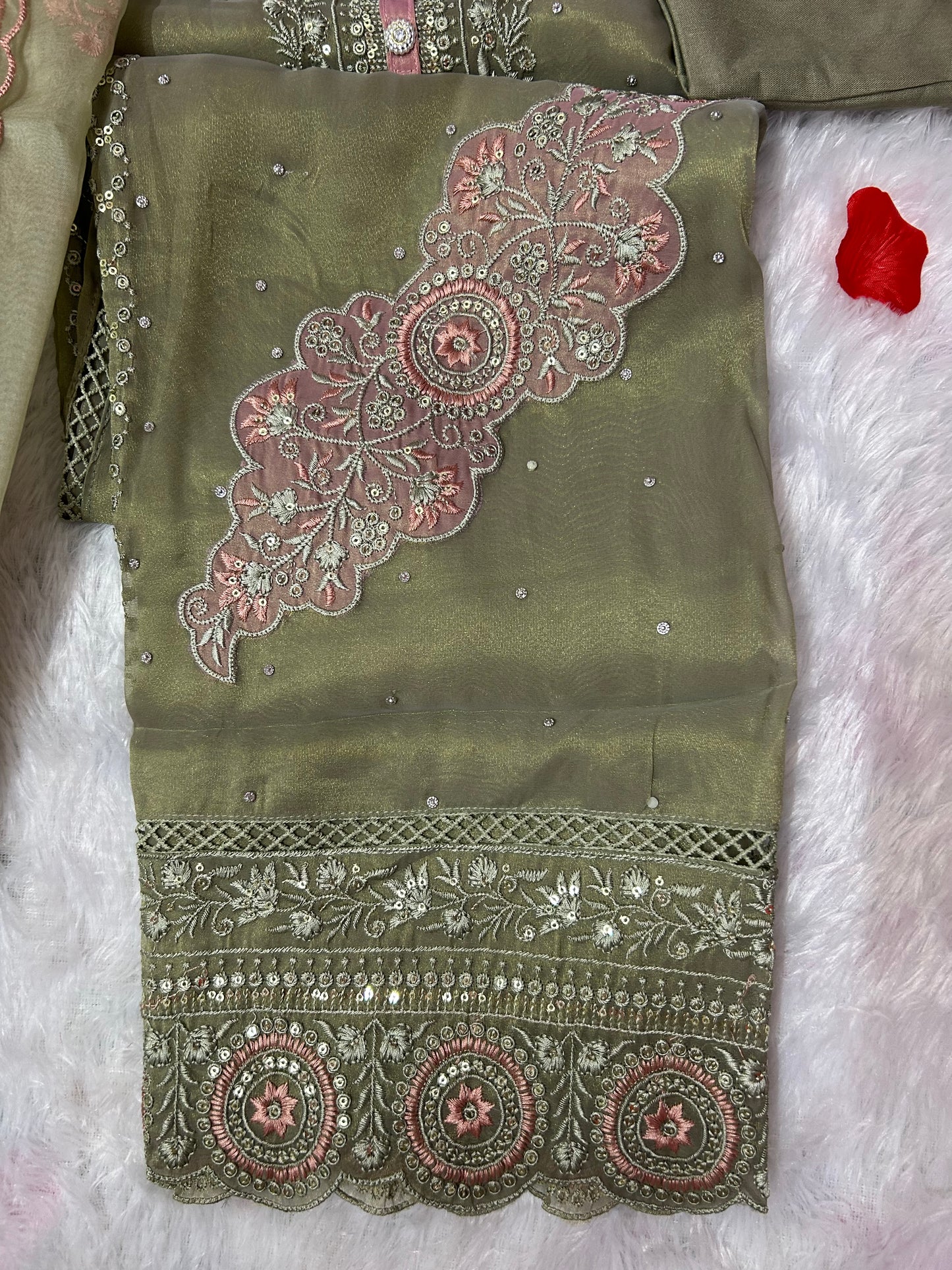 MEHENDI COLOR SOFT ORGANZA SUIT WITH STONES