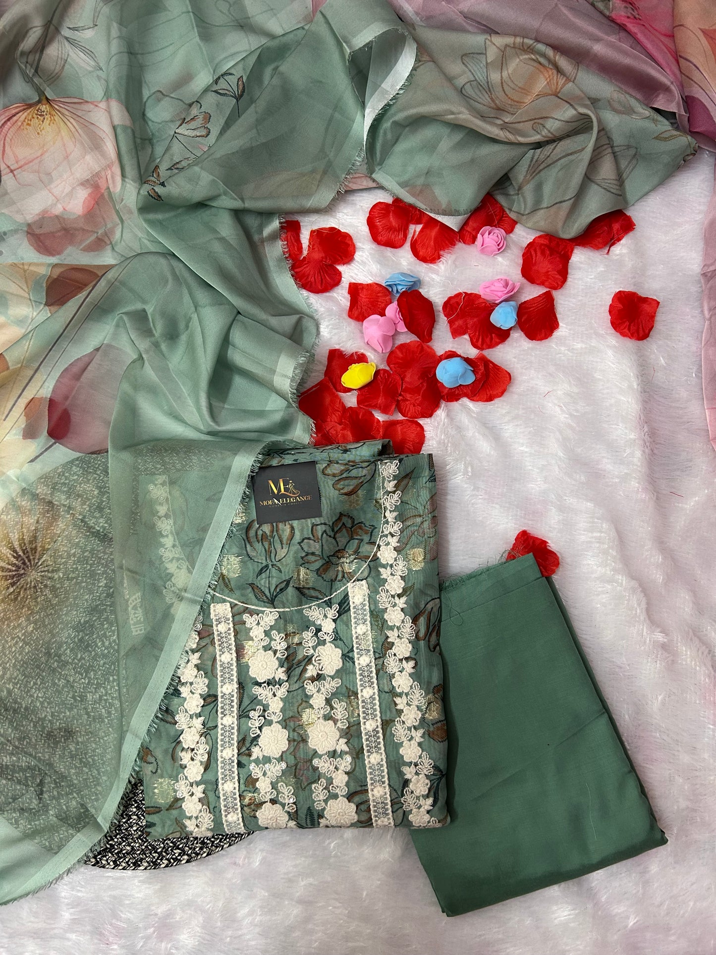 GREEN ORGANZA SUIT WITH EMBROIDERY THREAD