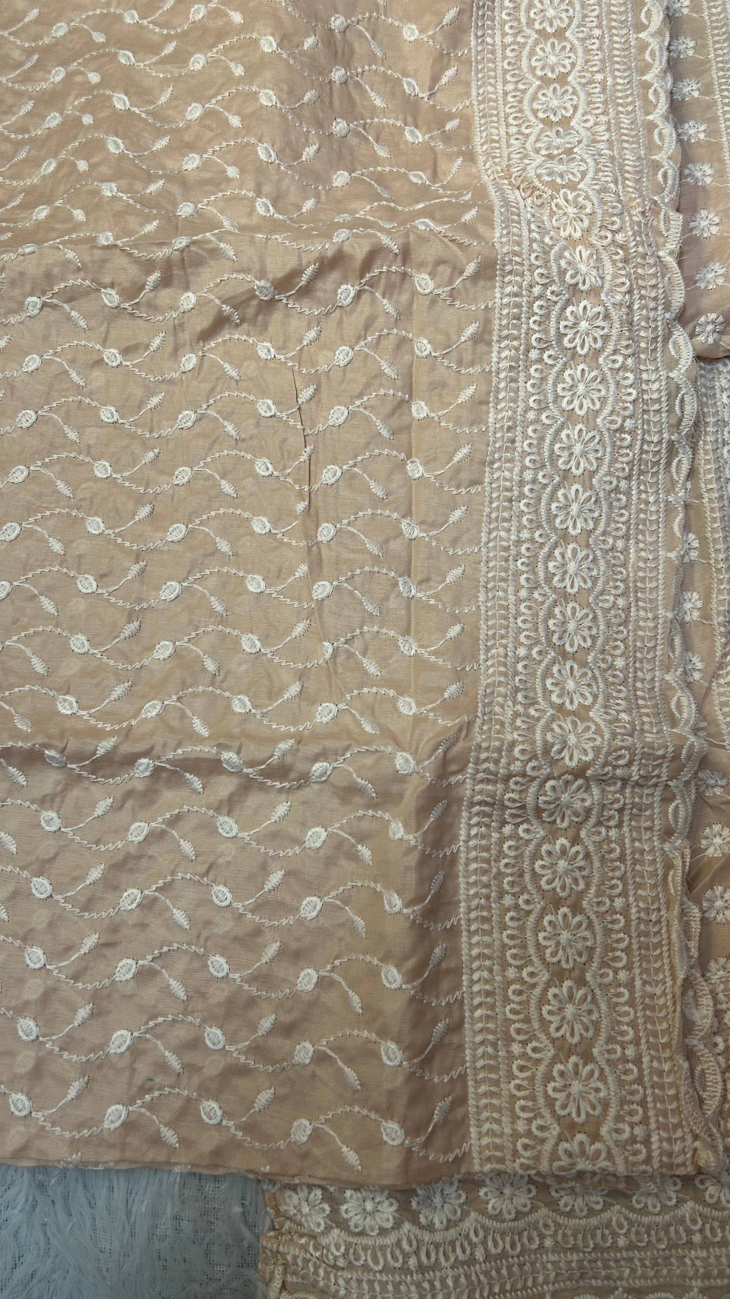 CREAM COTTON SUIT WITH THREAD WORK