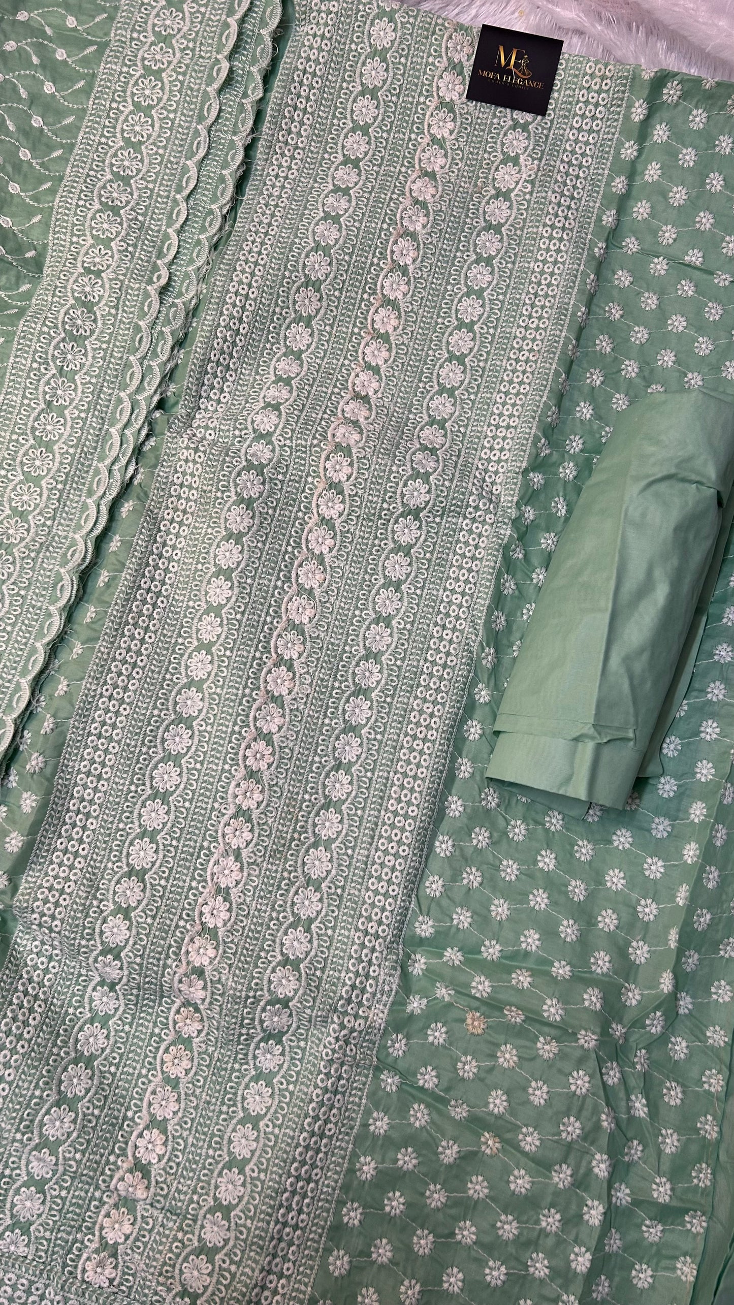 LIGHT GREEN COTTON SUIT WITH THREAD WORK