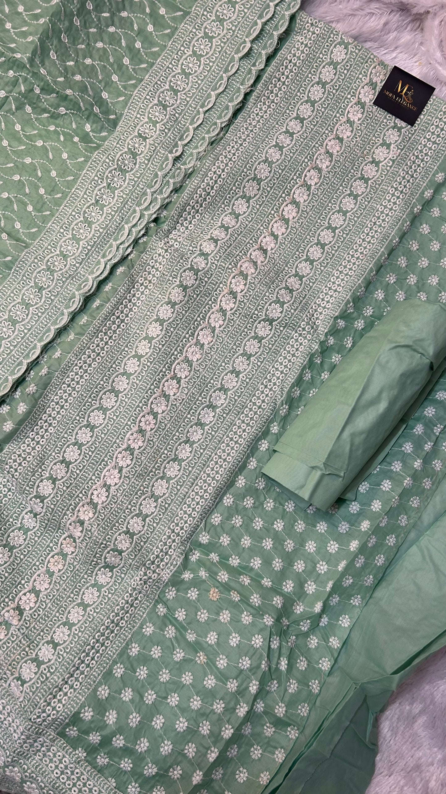 LIGHT GREEN COTTON SUIT WITH THREAD WORK