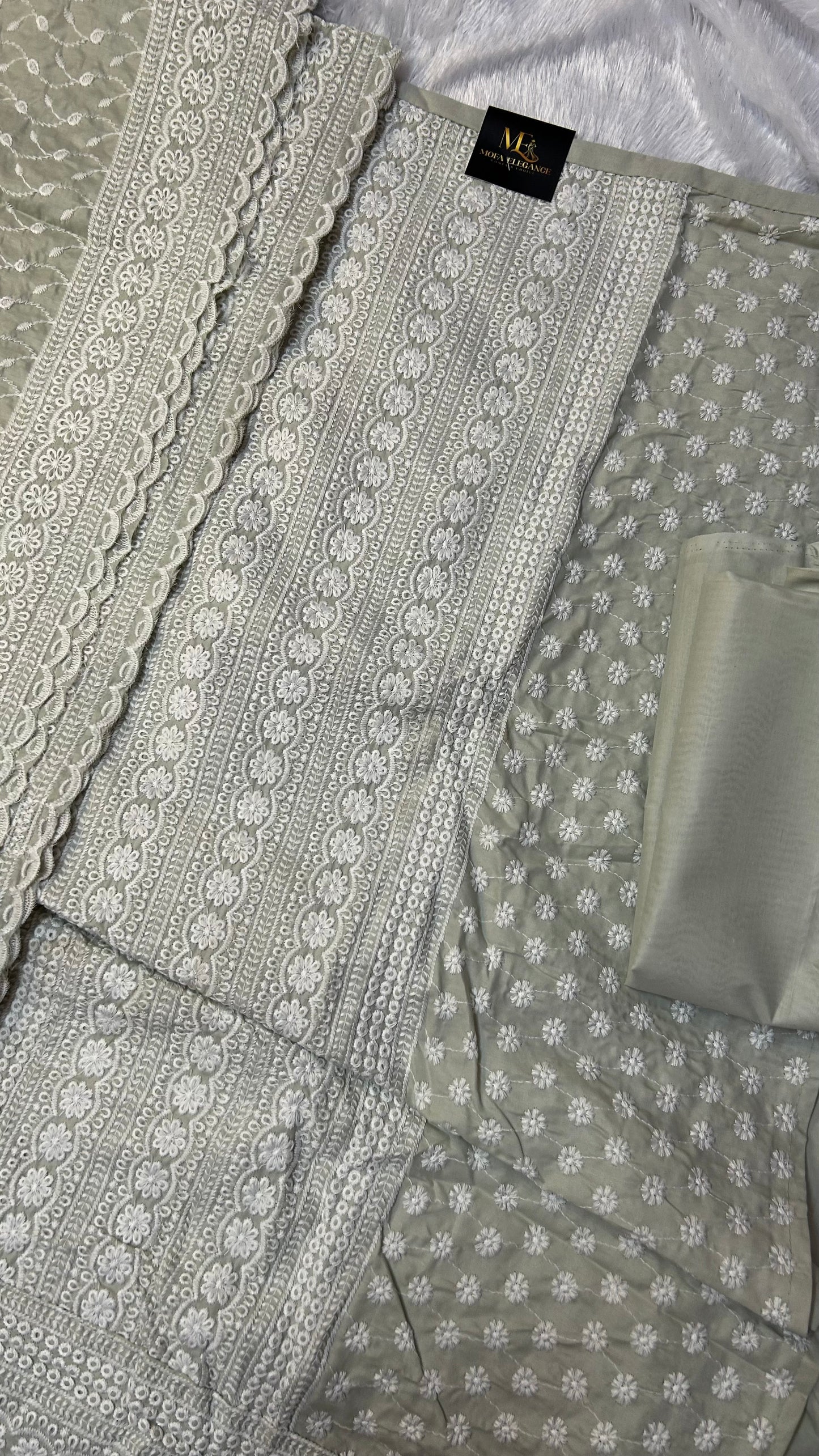 GREY COTTON SUIT WITH THREAD WORK