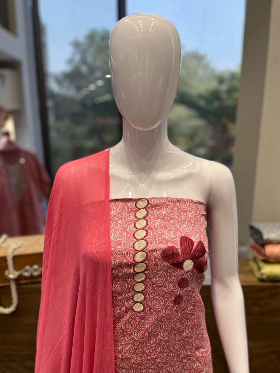 PINK SUIT WITH THREAD FLOWER WORK